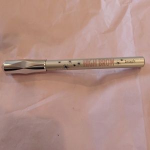 New Benefit High Brow highlight and lift pencil